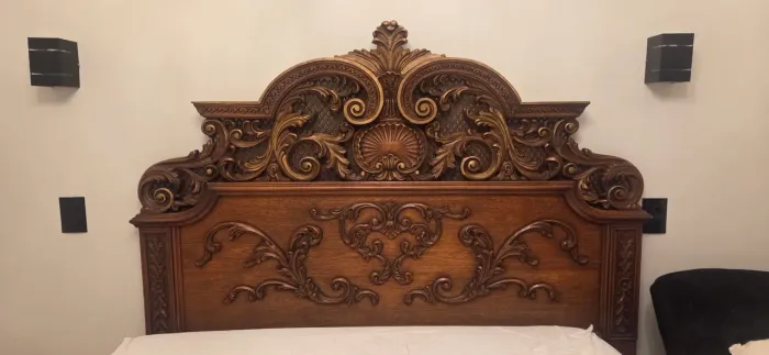 Cabeceira de cama francesa em madeira