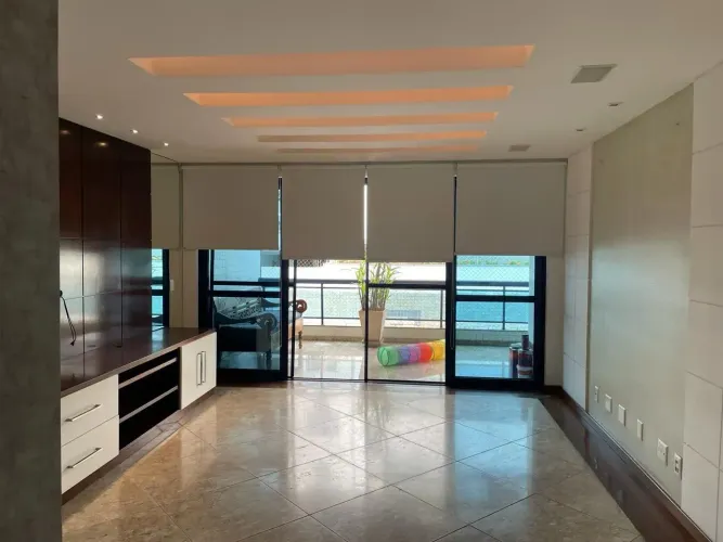 Recreio - GLEBA A - Excelente apartamento com 3 quartos (1 suíte) - reformado -2 vagas -