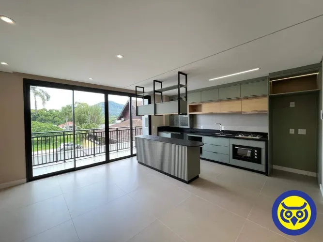 Apartamento duplex para locação na Lagoa da Conceição 2 dormitórios, sacada com churrasqu