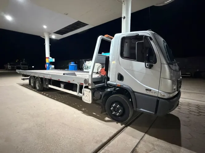 Mercedes Bens Acello 1316