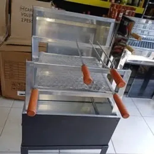 Churrasqueira De Aluminio C/ Tampa suporte para grelha e espetos
