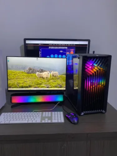 Computador Gamer Intel Core i3 10100F 4.3Ghz 16GB 256GB Rx 570 8GB Monitor 21.5 Gamer