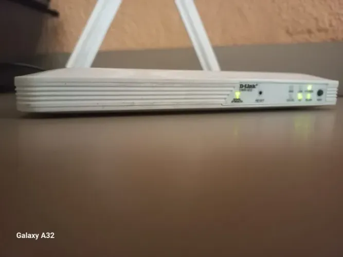 MODEM / ROTEADOR 4G DESBLOQUEADO - INTERNET VIA CHIP / ZL SAO MATEUS