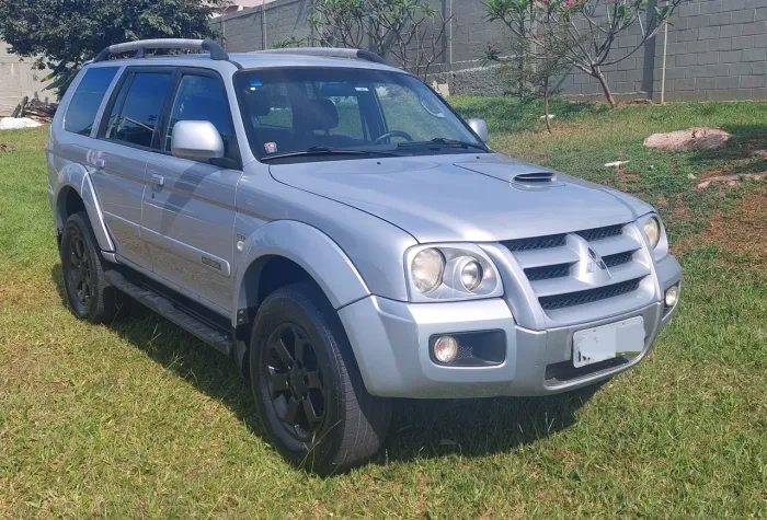 Mitsubishi Pajero Sport HPE 2.5 4X4 Diesel Aut. 2011