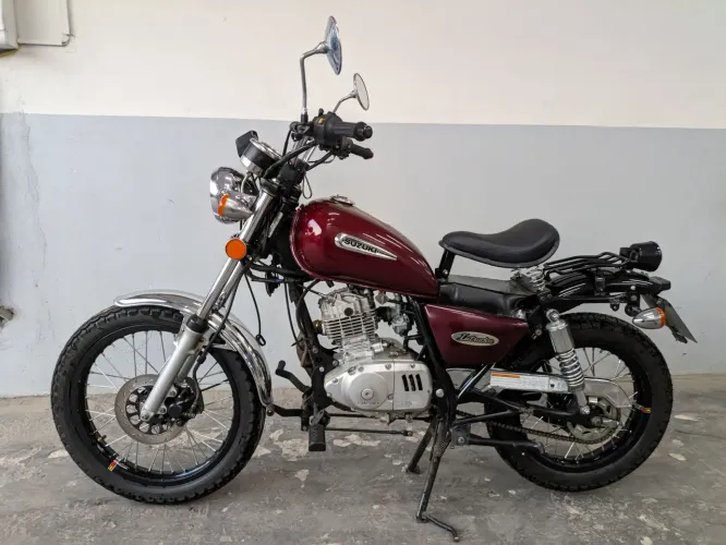 Suzuki intruder customizada 150/125