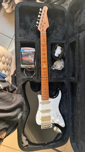 Guitarra benson Hardy (Avancini, Sérgio Rosar e Gibson) 
