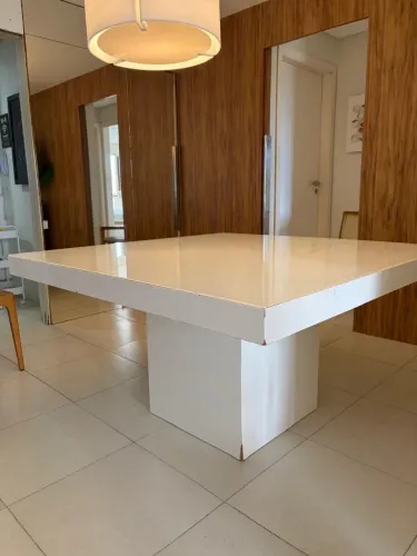 Mesa de Jantar 1,37 X 1,37 quadrada