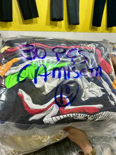 Fardo com 30 peças de camisa de malha (1ºQualidade)