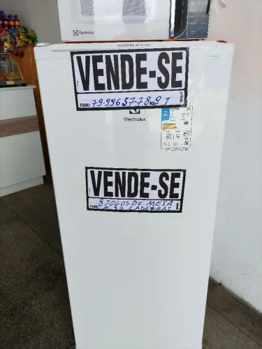 Freezer horizontal 175 litros Electrolux preço a combinar telefone para contato abaixo