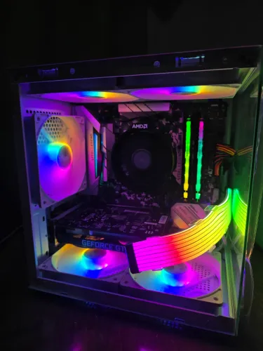 PC GAMER RYZEN 5 16GB SSD RGB AQUARIO