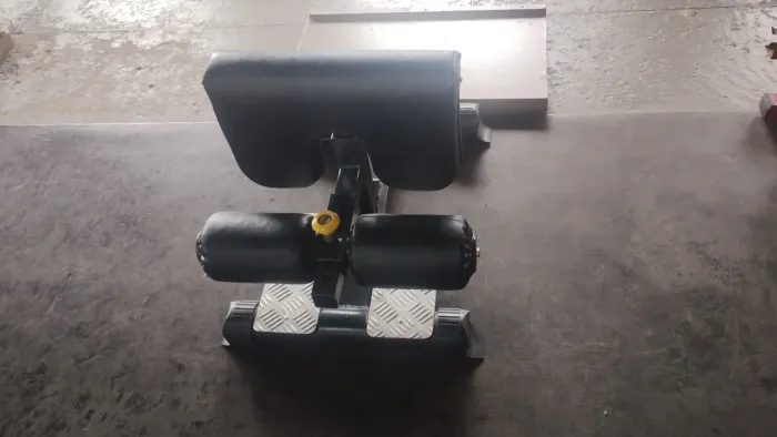 Vende-se aparelho de musculação - Agachamento Sissy