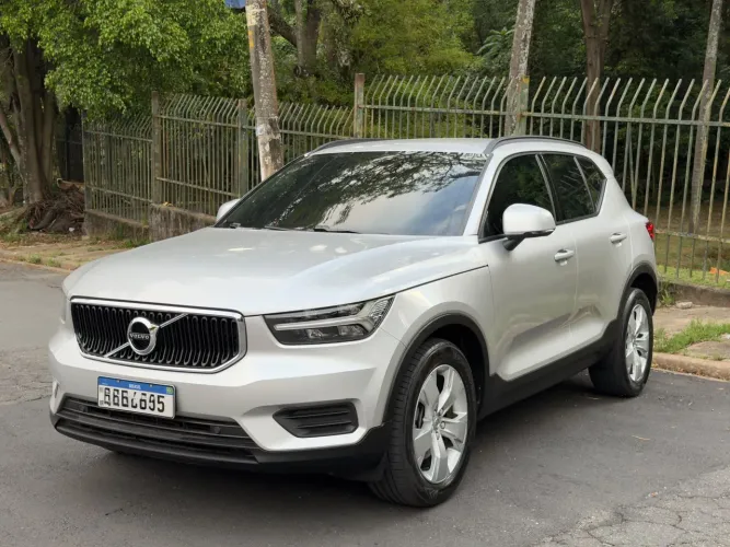 Volvo XC40 T-4 2.0 190cv FWD 2019
