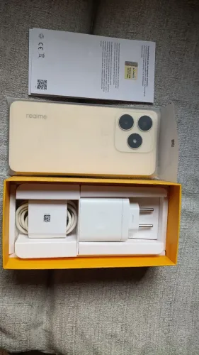 Realme C61 5G