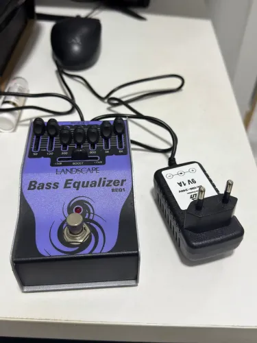 Pedal de baixo landscape Bass equalizer BEQ1