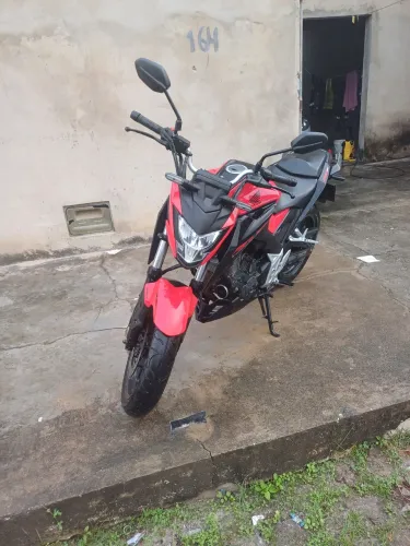 Moto nova toda ok