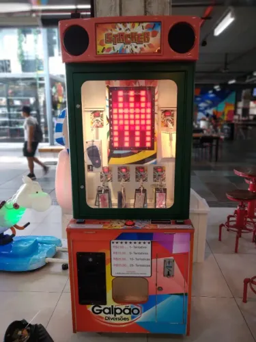 vende maquina de jogos staker