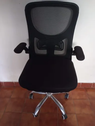 CADEIRA DE ESCRITÓRIO 