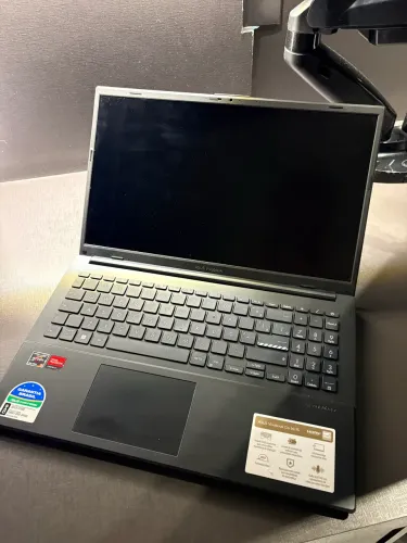 Notebook ASUS Vivobook Go 15 E1504F - Ryzen 5 / SSD / Full HD  