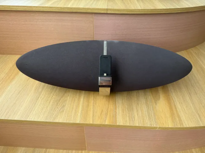 Caixa De Som Bowers & Wilkins Zeppelin Wireless Preto (Usado)