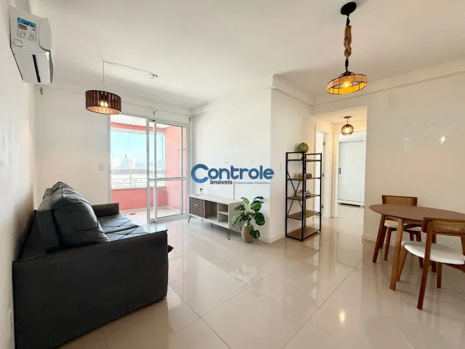Apartamento com 02 dormitórios em Barreiros, São José/SC!