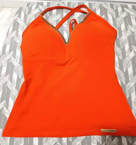 Blusa marca Pitbull em perfeito estado com bojo