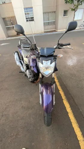 Fazer 250 cc moto muito conservada