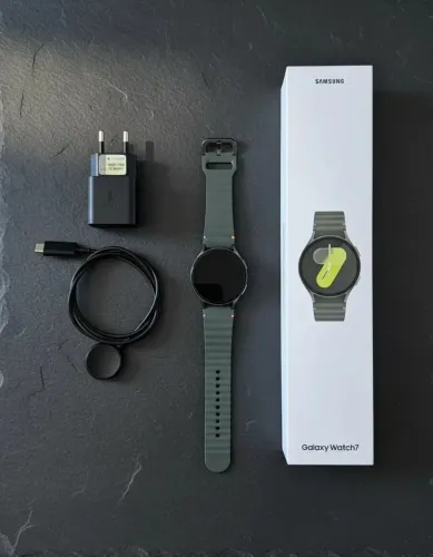 Samsung Galaxy Watch7 Smartwatch 44mm BT Galaxy AI - Verde (Usado)