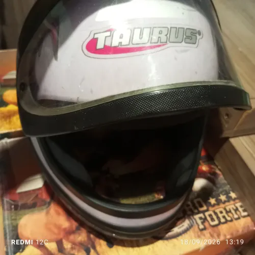 Capacete