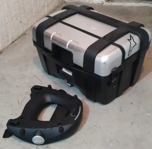Baú Givi Monokey Trekker 46 Litros