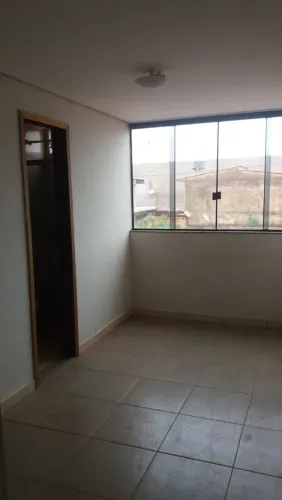 Aluga-se apartamento na Estrutural