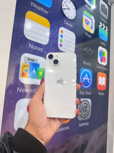 Smartphone Apple 14 128GB - branco seminovo 
