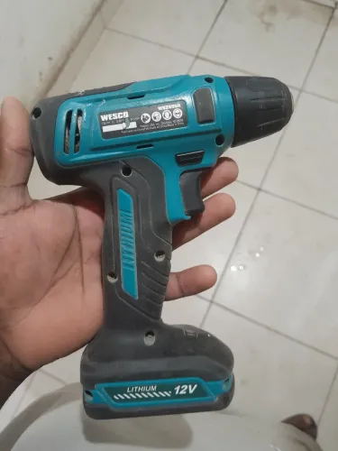 Furadeira wesgo