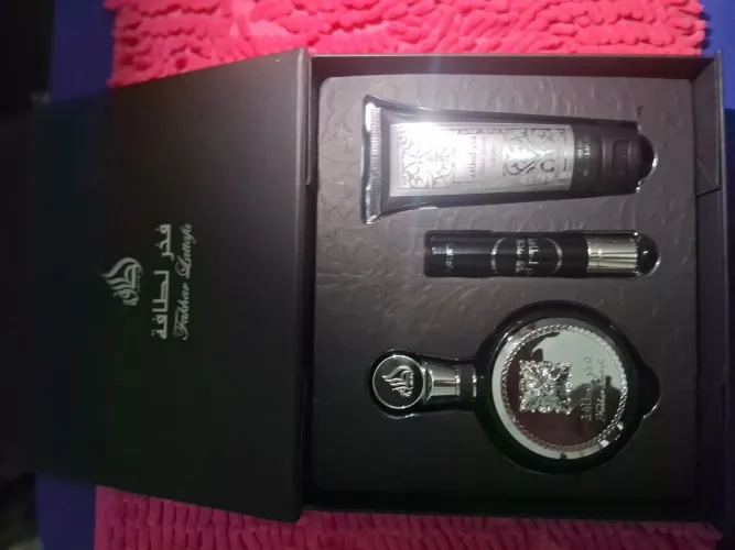 Vender Um Kit De Perfume Lattafa