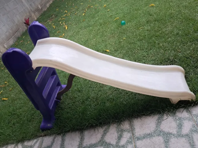 Escorregador infantil