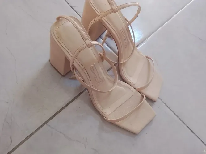 Sandália Santa Lola