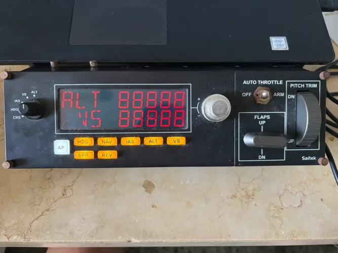 Painel Saitek de piloto automático
