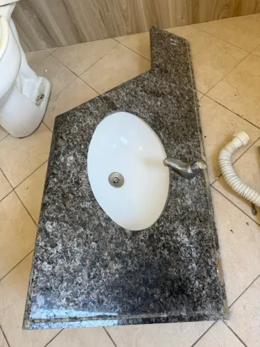 PIA DE GRANITO COMPLETA
