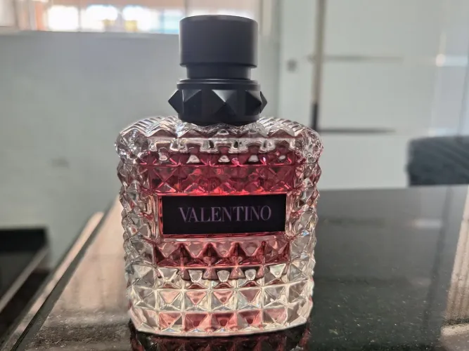 Perfume Valentino donna born in roma purple melancholia