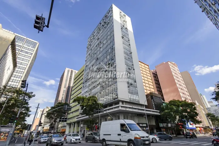 Salas comerciais a venda com Clínica Odontológica montada pronto para atuar de 204 m²