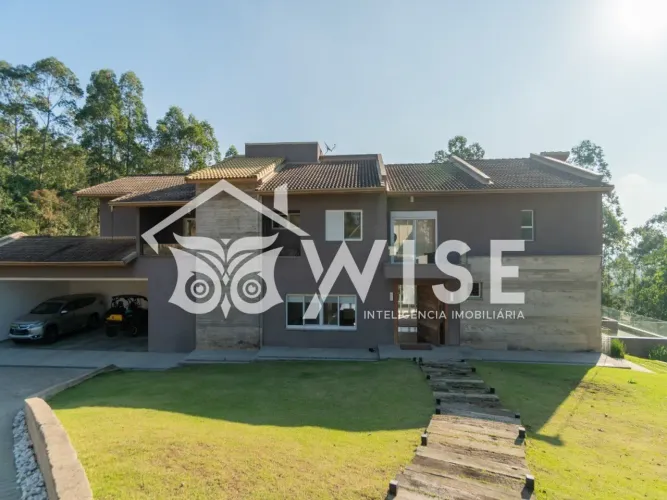 Casa em Condomínio Ecovilla para venda - Araçariguama SP - 5 suítes