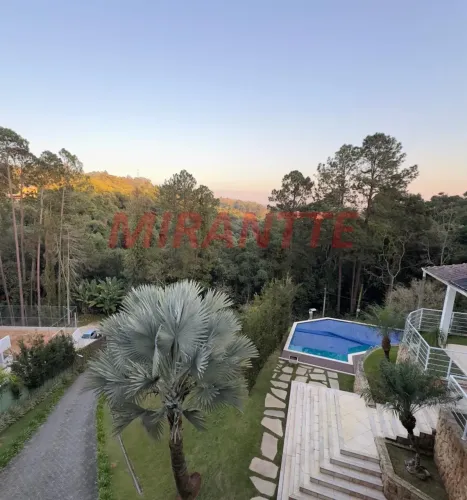 Sobrado para venda com 800 metros quadrados com 3 quartos em Roseira - Mairiporã - SP