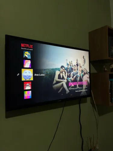 Televisão Smart Tv Samsung 35 polegadas 