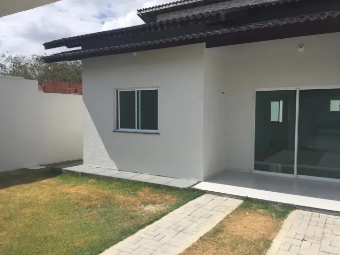 Imóvel para aluguel possui 70 metros quadrados com 3 quartos em Lagoinha - Eusébio - CE