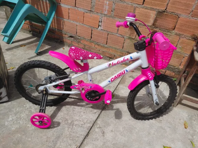 2 Bicicletas aro 12 e aro 16 Feminina