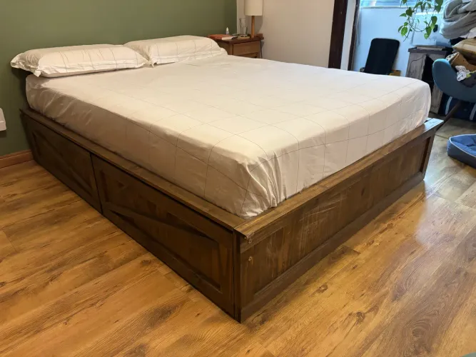 Cama casal madeira Tokstok