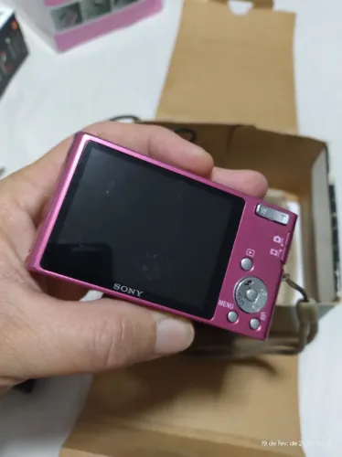 Câmera Sony rosa raridade