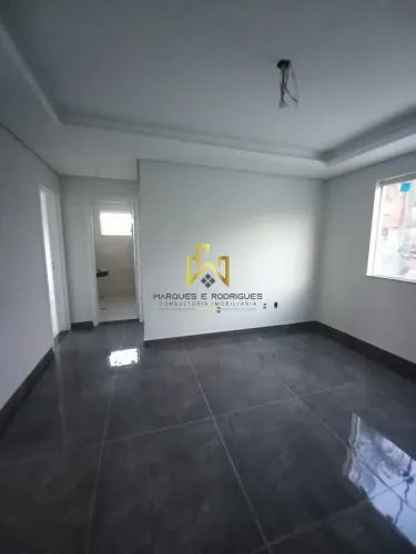 Ótima oportunidade! Apartamento tipo, NOVO, à venda no Bairro Candelária.