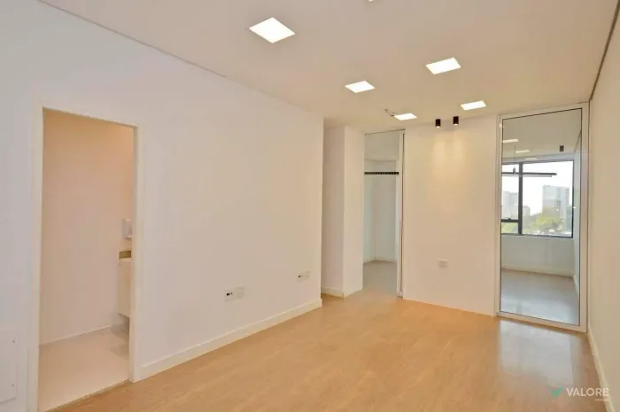 SALA 49M² VILA DA SERRA