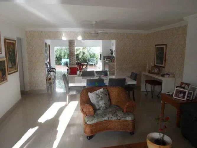 Casa com piscina