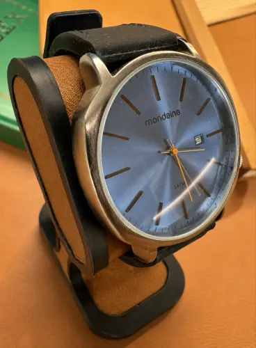 Relógio Mondaine Mostrador Sunray Azul